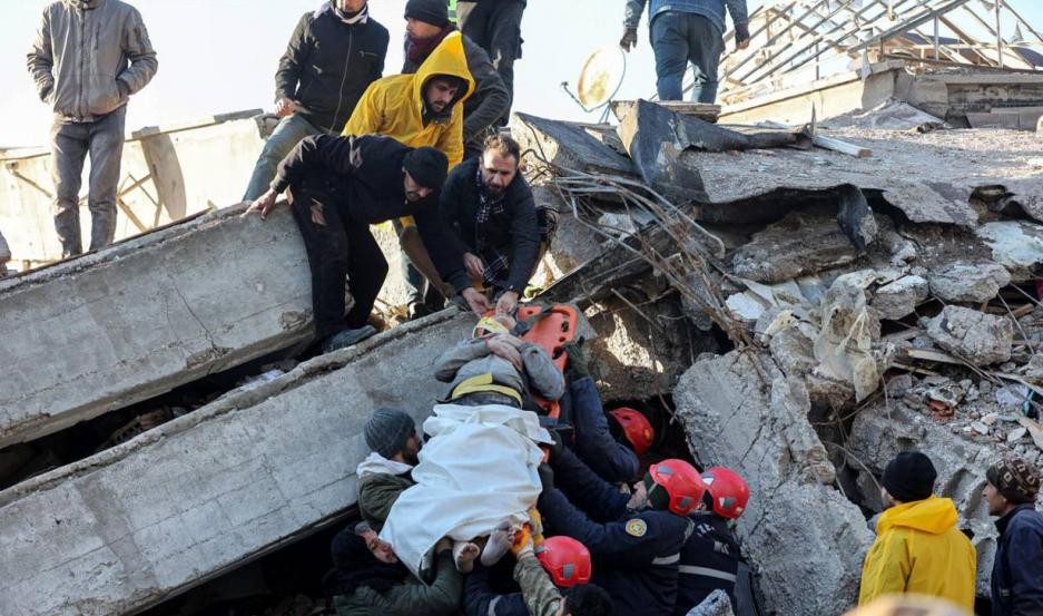 El sismo en Turquía y Siria sube a más de 7.300 muertos 