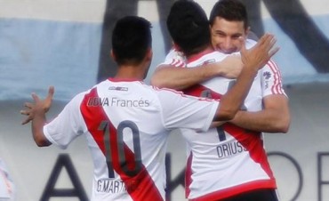 River arrancó el año con un triunfo