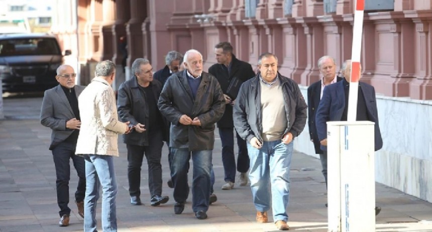 Analizan extender los aumentos por decreto