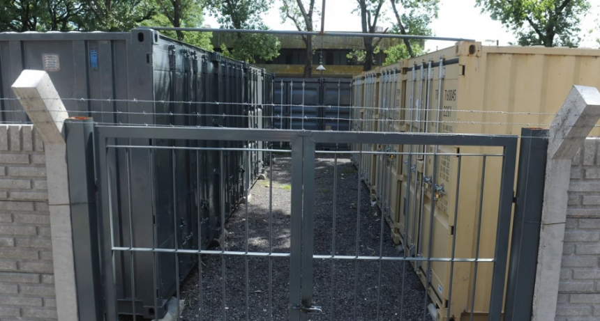 Las pruebas de la causa de los Cuadernos de las Coimas están en un contenedor al aire libre