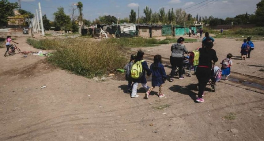 Hay unos 20 millones de personas con ingresos que no llegan a cubrir lo básico 