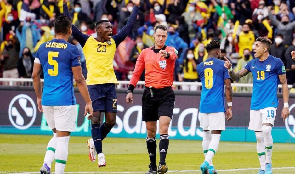 Ecuador y Brasil empataron en un partido muy caliente en Quito