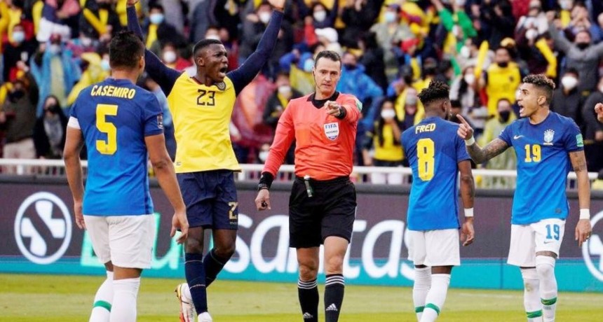 Ecuador y Brasil empataron en un partido muy caliente en Quito