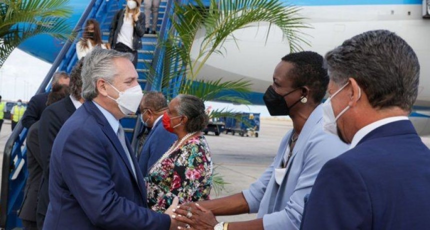 Alberto Fernández llegó a Barbados