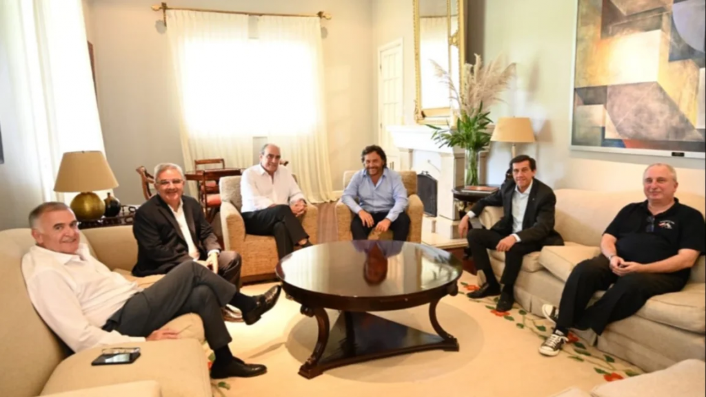 Guillermo Francos se reunio con Gobernadores en la Provincia