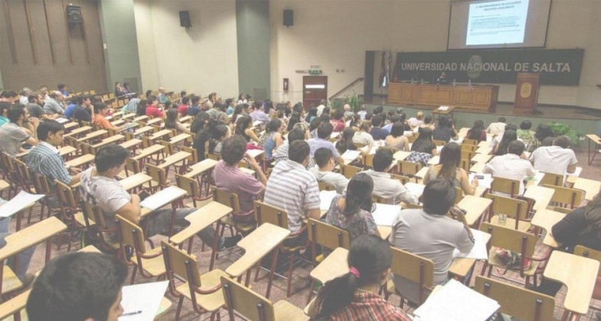 Una materia al año aprueba el  43% de los universitarios