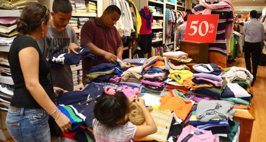 Las ventas minoristas cayeron 6,5% en febrero