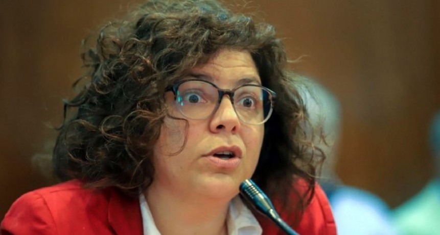 El Gobierno vuelve a analizar la posibilidad de diferir la segunda dosis