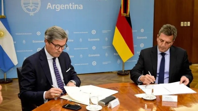 Argentina refinancia la deuda con el Club de París 