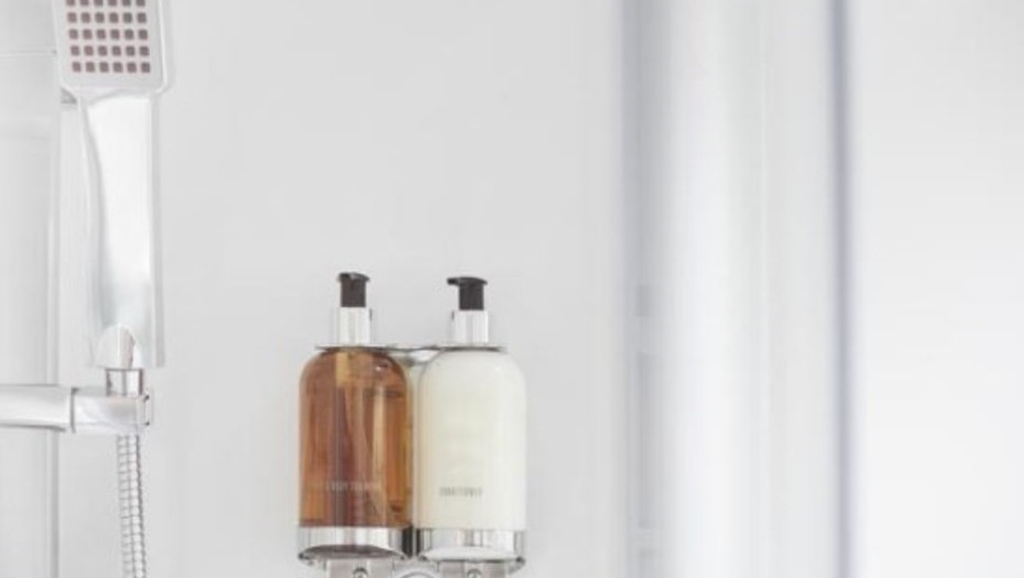 Cadenas hoteleras suprimen  las mini botellitas de shampoo