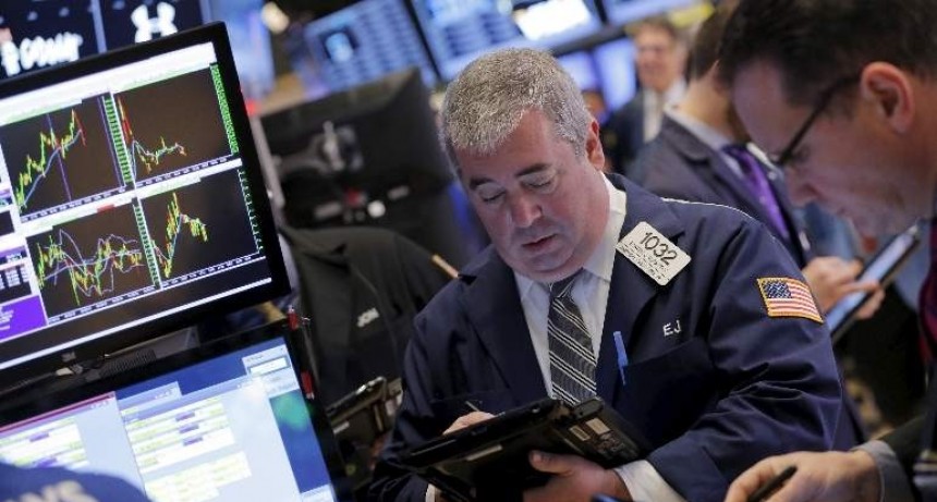 Wall Street abre con tímidas caídas: el Dow Jones cede el 0,1%