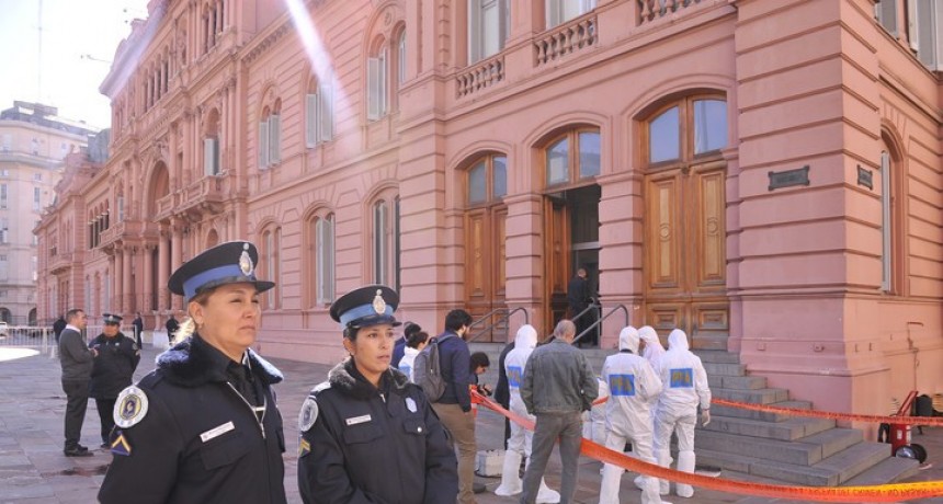 Detienen hombre armado que quiso ver al Presidente