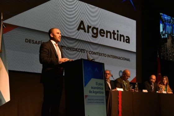 Martín Guzmán:  'Es fundamental tener nuestra propia moneda' 