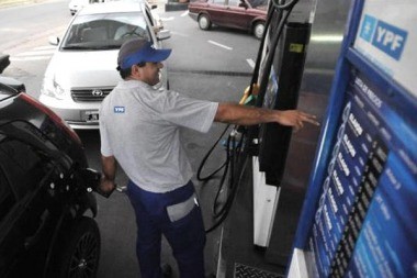 YPF aumentó un 10% el precio de sus combustibles