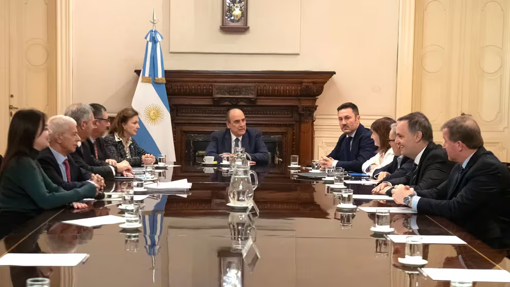 Guillermo Francos encabezó la reunión de Gabinete 
