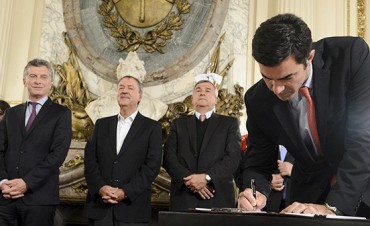 Urtubey firmó la adhesión de Salta al Acuerdo Federal Minero