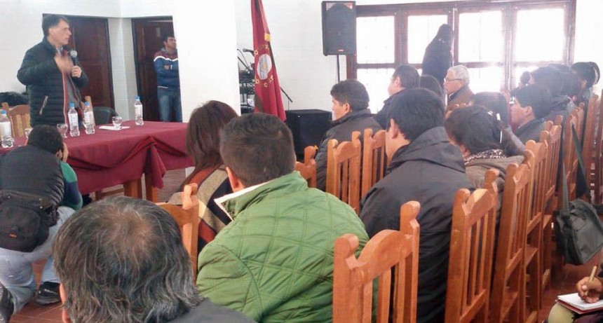 Foro de Concejales analizó la economía y legislación comunal