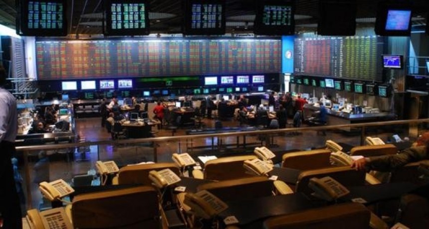 La bolsa porteña operaba en terreno positivo