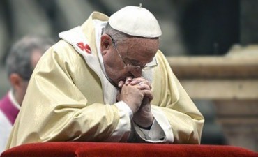 El Papa expresó dolor y preocupación por el ataque a la iglesia en Francia