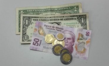 El dólar, hasta en 18.71 pesos en bancos de Ciudad de México