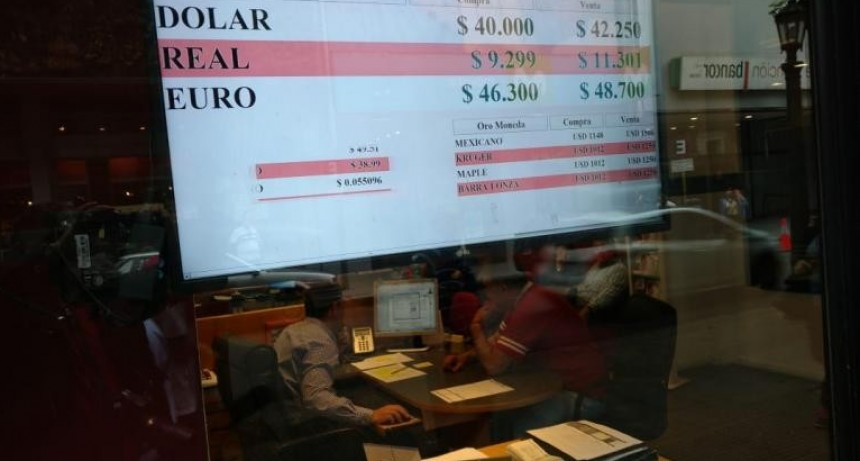 El dólar está en la franja de los $ 42