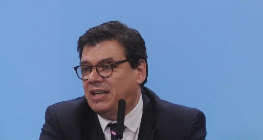 Moroni confirmó que habrá un aumento del Salario Mínimo