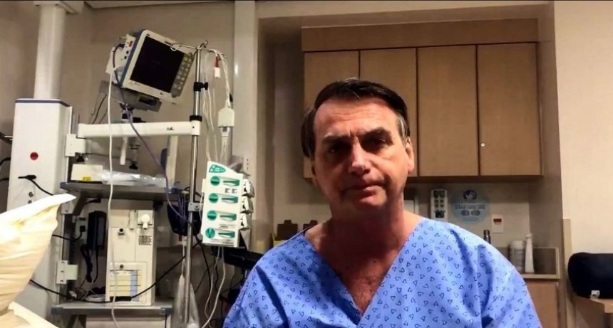Jair Bolsonaro fue internado en Brasil