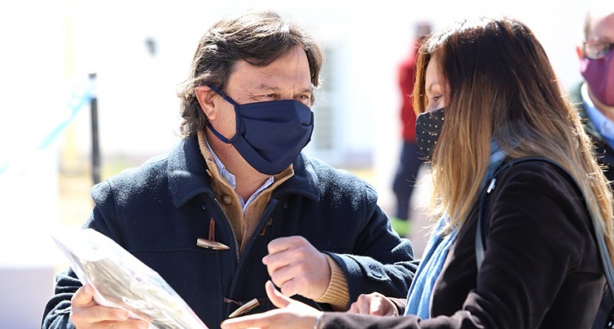  Sáenz entregó las llaves de sus viviendas a 84 familias del barrio Pereyra Rozas