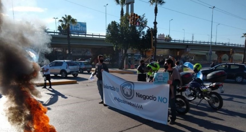 Protestan los deudores del crédito Hipotecado UVA