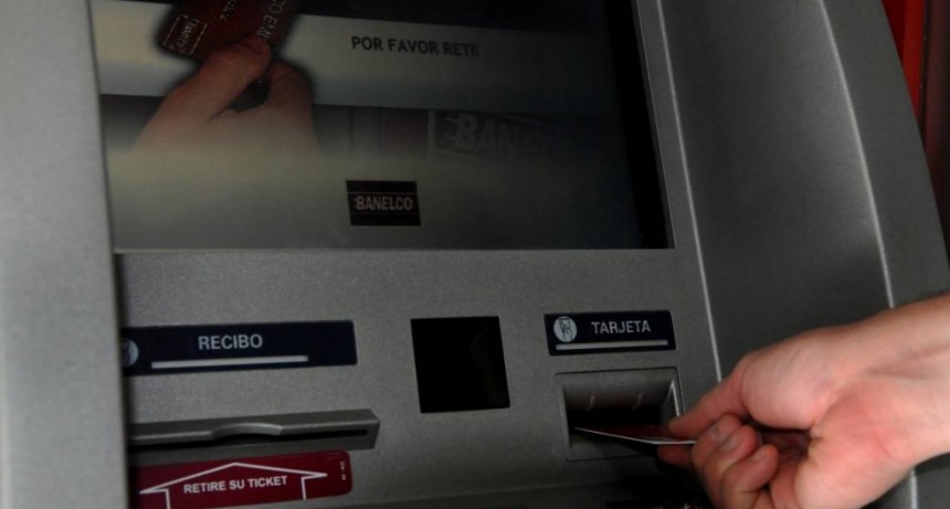 Empleados estatales cobran el próximo sabado