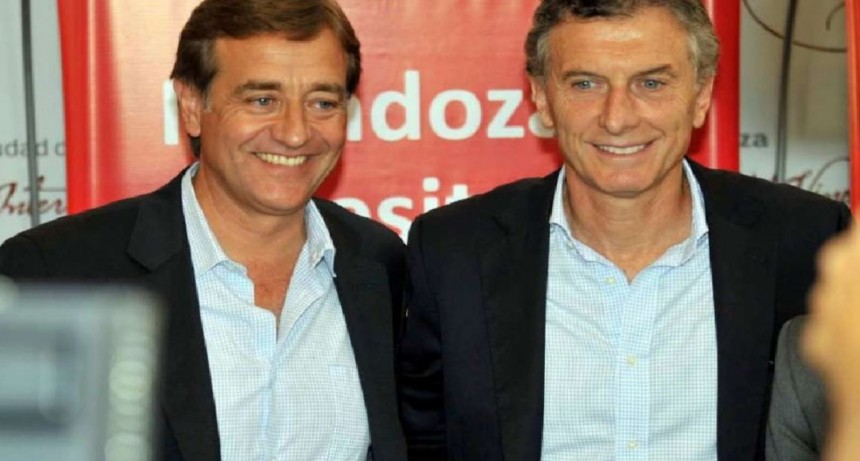 Macri felicito por el triunfo de Suárez 