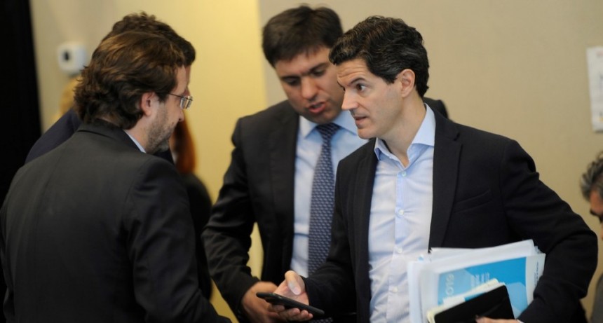 Negocian subir la tasa de Bienes Personales