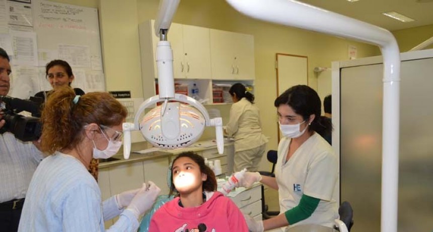 En que difiere la atención odontológica a la discapacidad