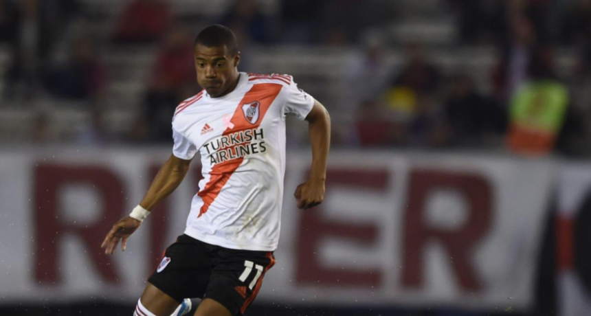 River venció a Colón y alcanzó la cima