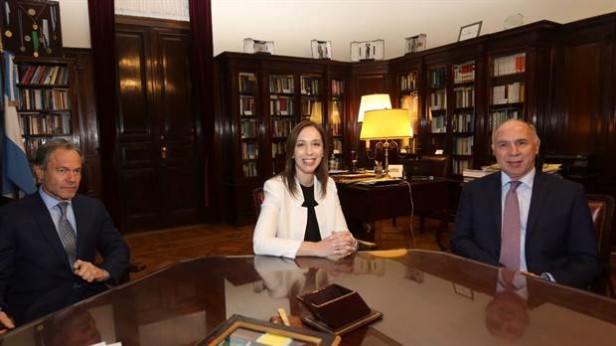 Vidal Marìa Eugenia con el presidente de la Corte