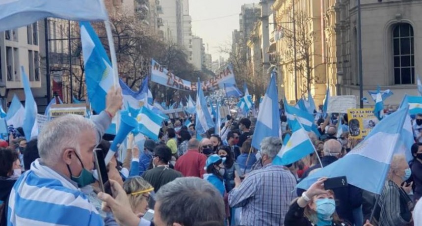 Nueva marcha contra el Gobierno en distintos puntos del país