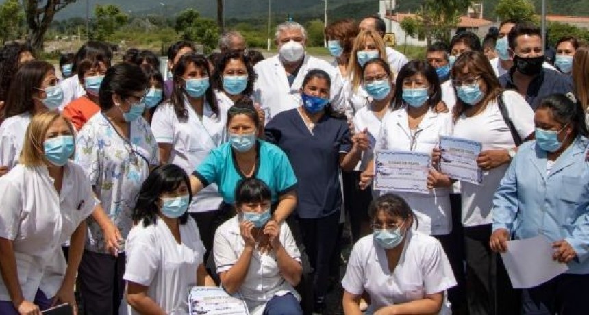  Salud Pública pasa 403 agentes a Planta Temporaria