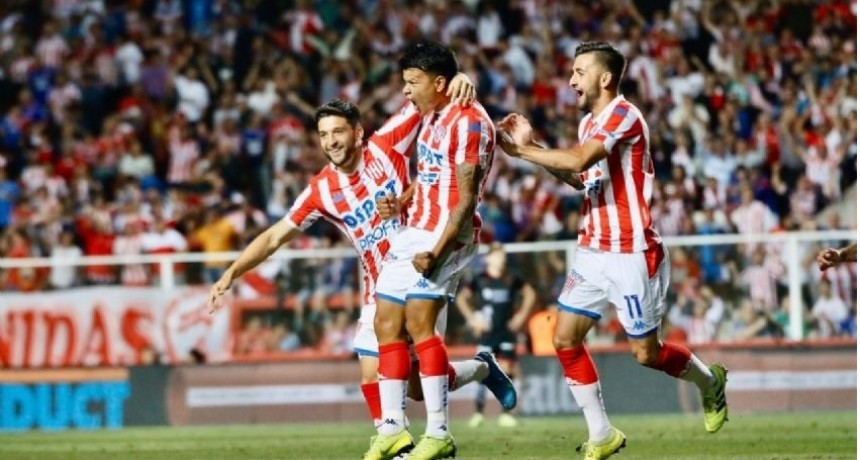 Unión venció a Huracán en el cierre de la fecha