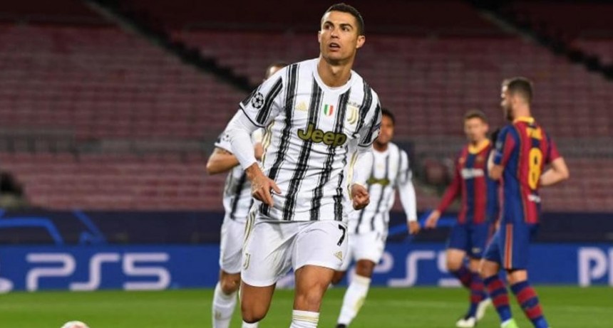 Juventus goleó al Barcelona y le arrebató el primer lugar del grupo