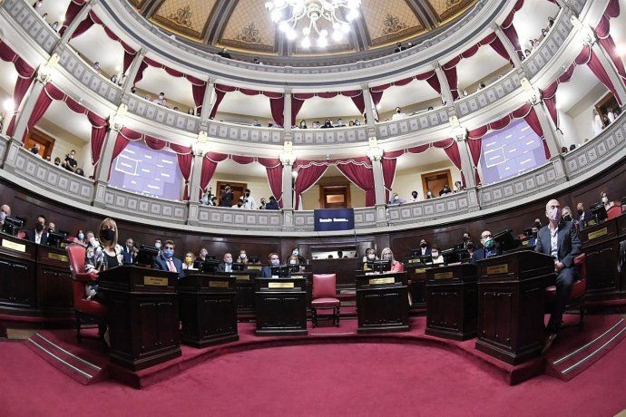 Senado bonaerense aprobó habilitación para la reelección de intendentes