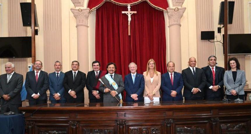 Gustavo Sáenz asume su segundo mandato